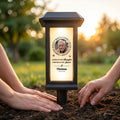 Personalizada Siempre Amado Mariposa Foto Solar Luz de Jardín con Nombre y Año Decoración de Jardín Memorial Simpatía Regalo para la Familia Amigo