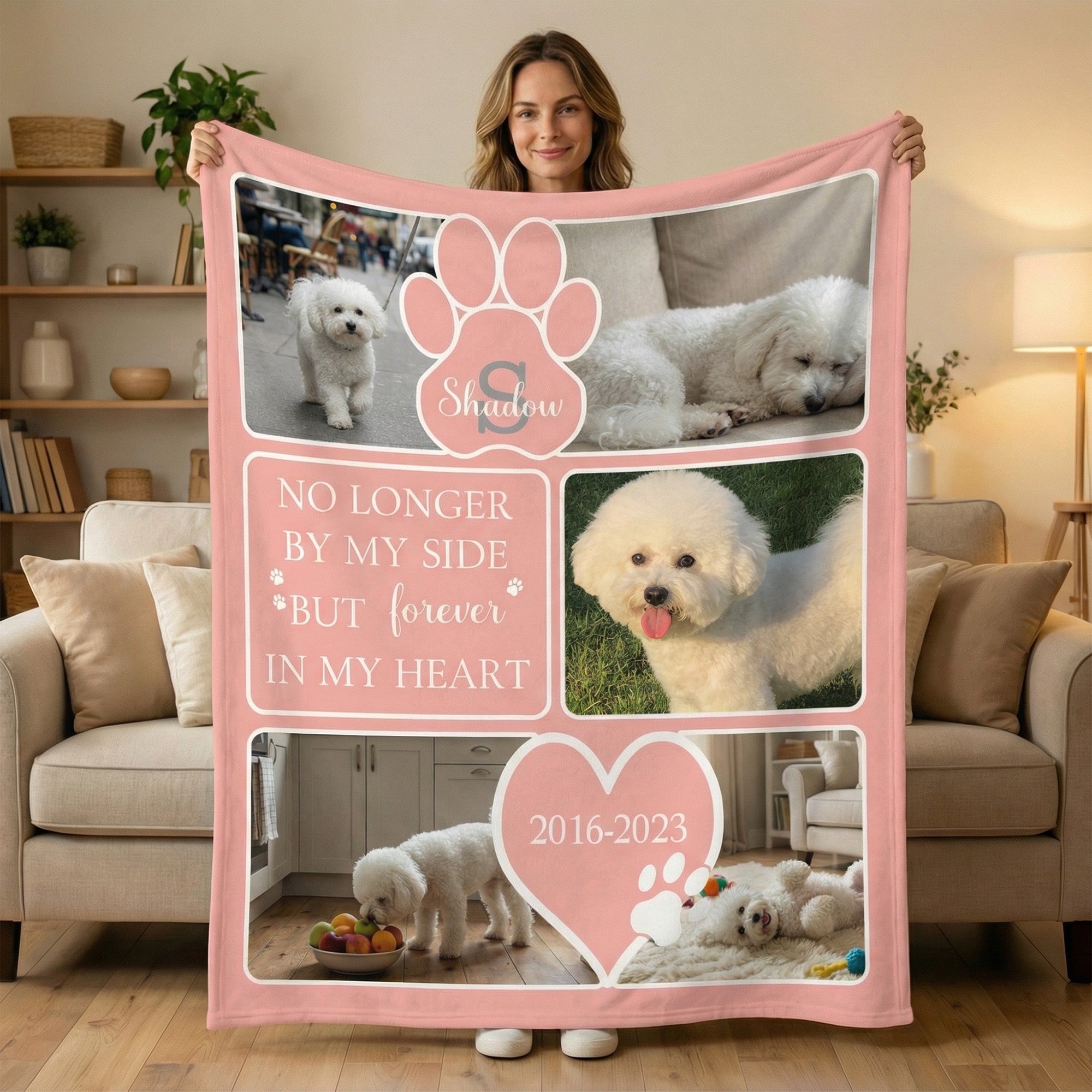Manta personalizada con el nombre y el año de la mascota, con la foto de su mascota impresa en forma de corazón.