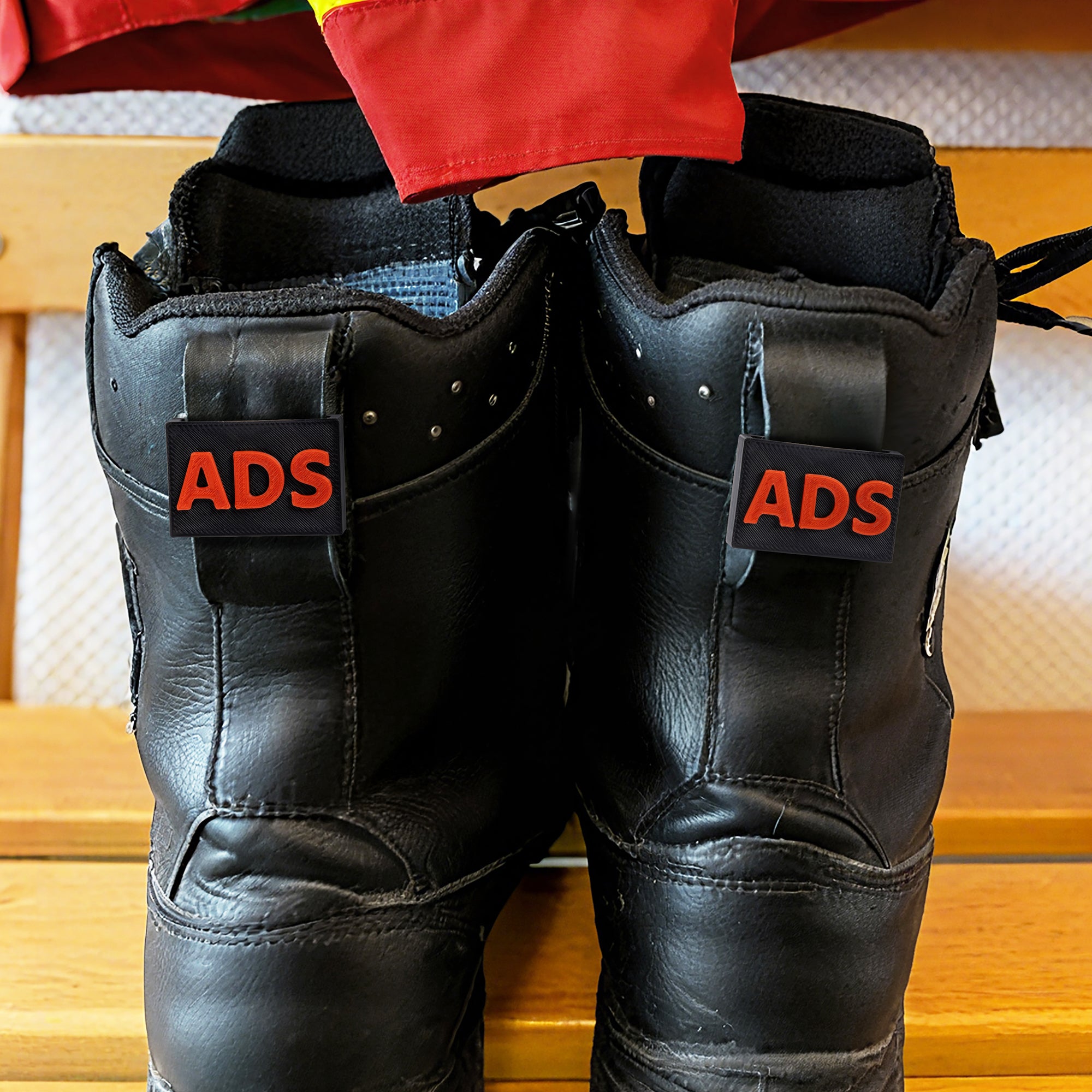Juego de 2 etiquetas personalizadas en 3D para botas, con texto, para uso diario, regalo de agradecimiento para paramédico, bombero o rescatador.