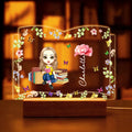 Lámpara de noche LED personalizada con forma de libro de personajes de dibujos animados con flor de nacimiento y base de madera Decoración del hogar Regalo de cumpleaños para los amantes de la lectura