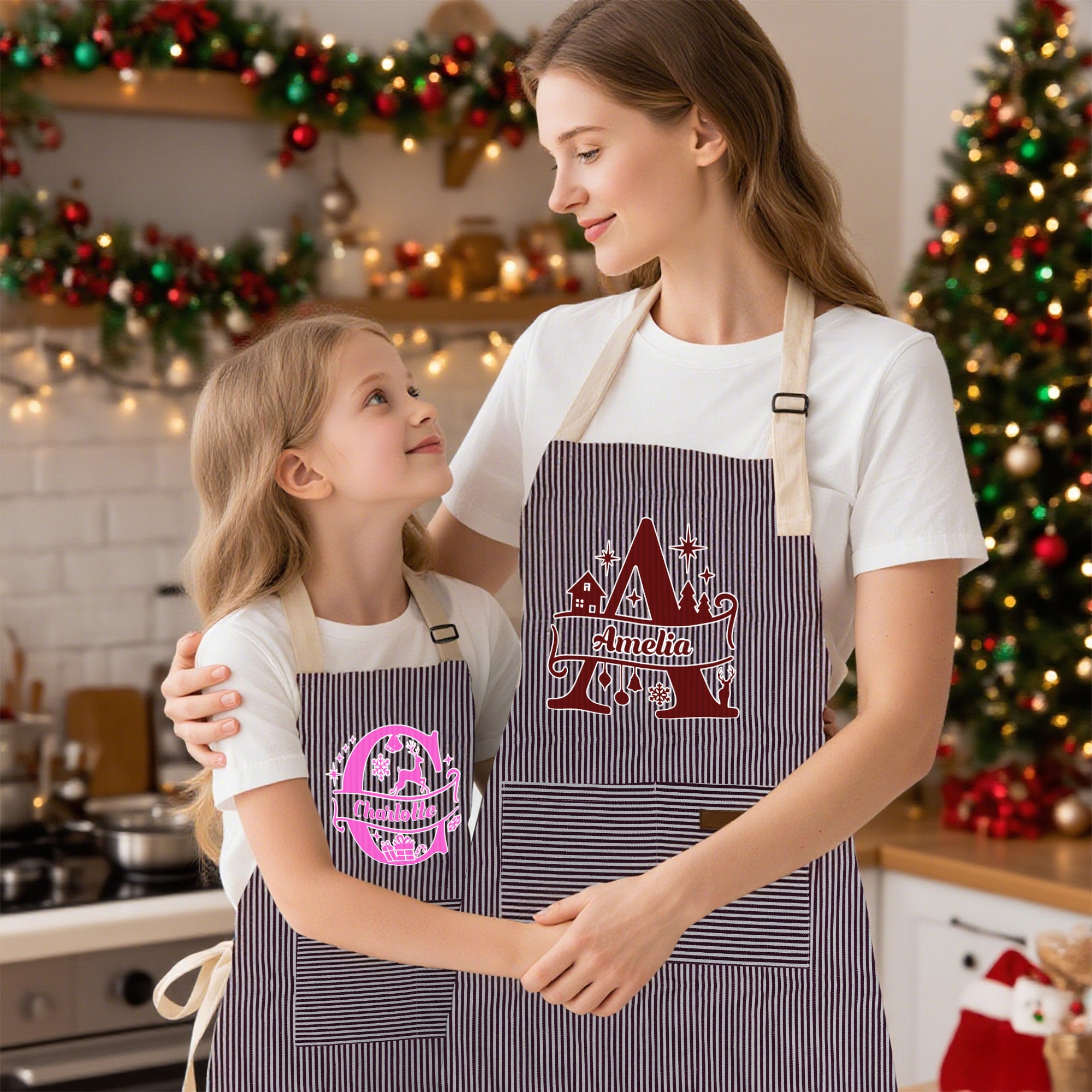 Delantal de cocina personalizado con iniciales navideñas para niños y adultos con nombre y bolsillo delantero Regalo de Navidad para niños y familia