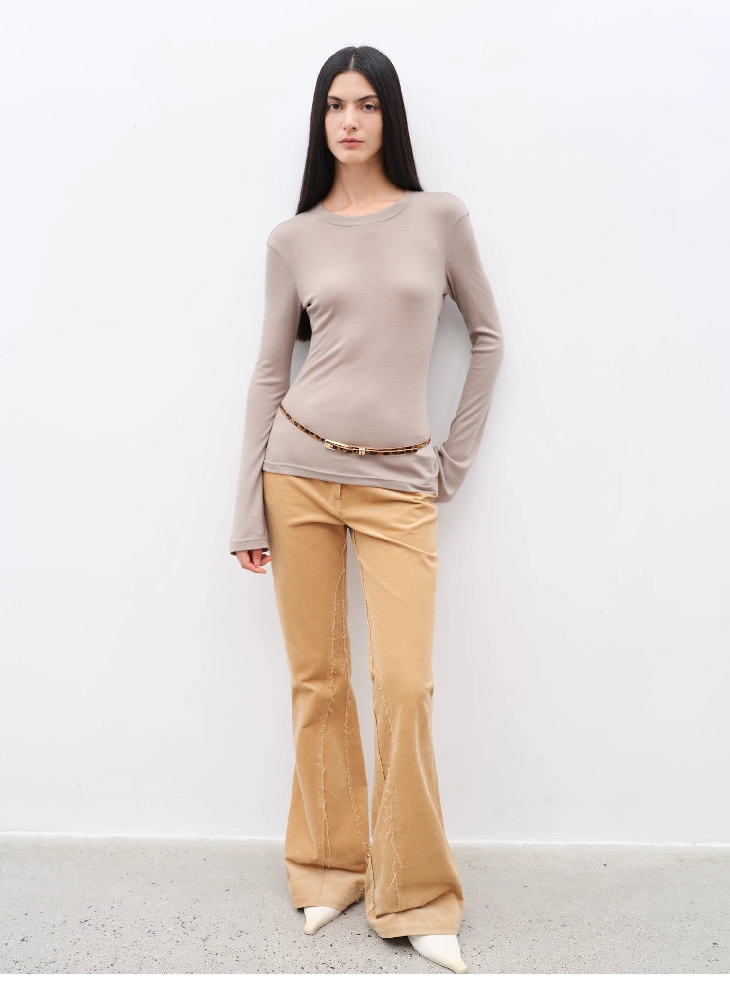 Road to Extraordinary Retro modern versatile slim corduroy flared trousers