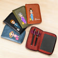 Personalizado Cartoon Travel Character PU Leather Notebook Set with Pen Holder Trip Planner Daily Use Birthday Gift for Travel Lovers