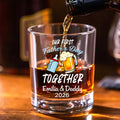 Botella de Leche y Taza de Cerveza Personalizadas 10 oz Whiskey Glass con Nombre y Año Decoración del Hogar Nuestro Primer Regalo del Día del Padre para Papá Amantes del Vino