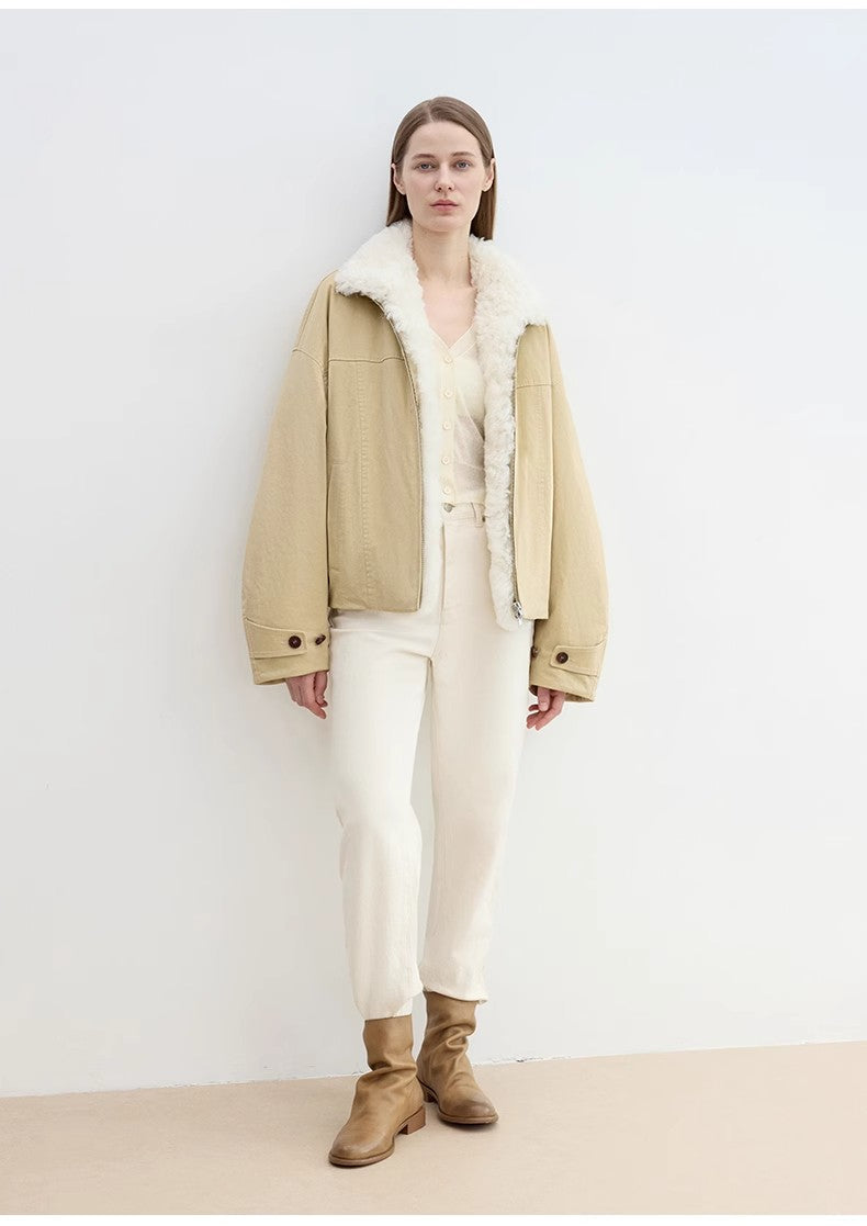 Rebellious Escape detachable contrasting color shearling fur collar down short parka
