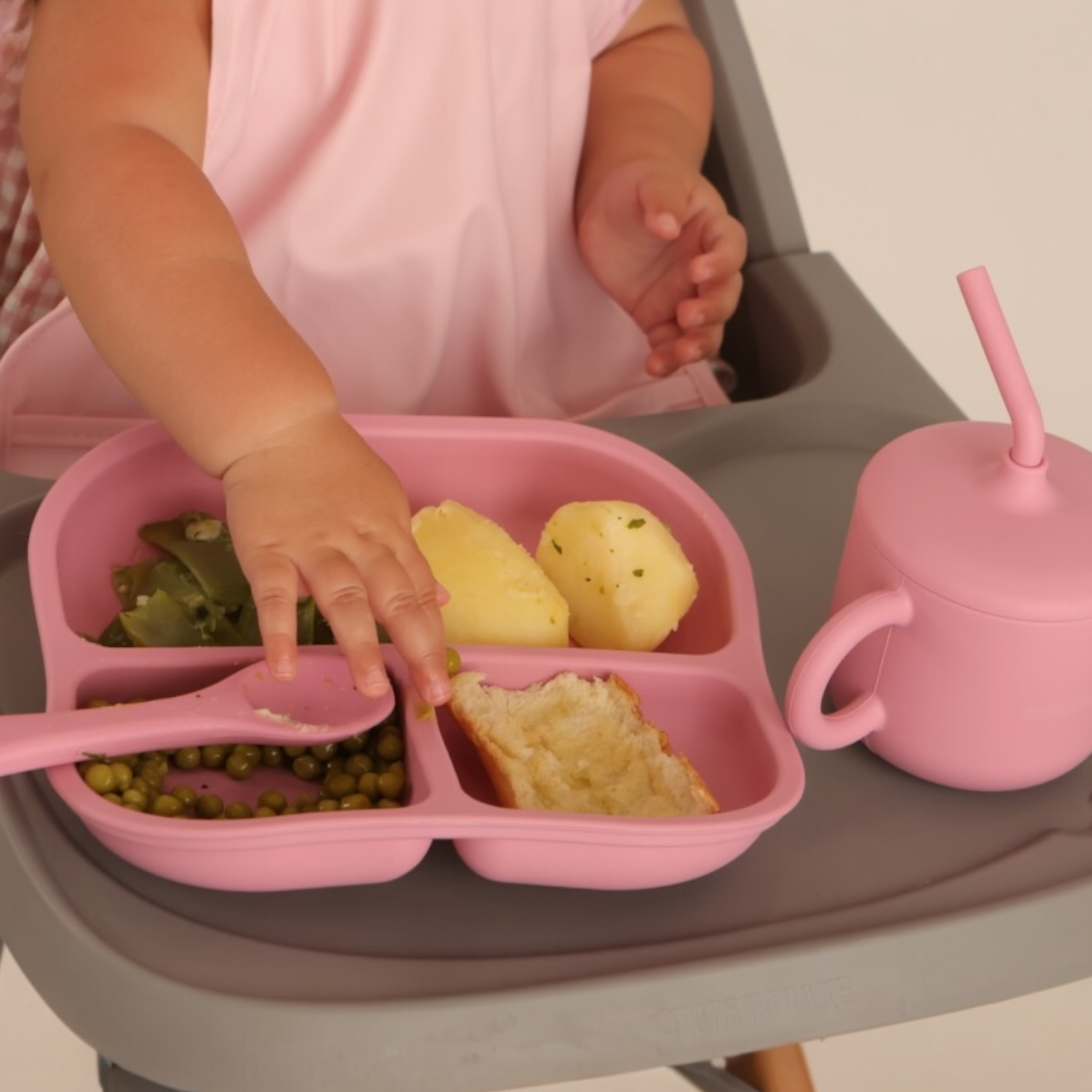 Kit Deluxe Vajilla + Babero BLW Pink 9 Piezas de Silicona orgánica con ventosas Nenina & Co