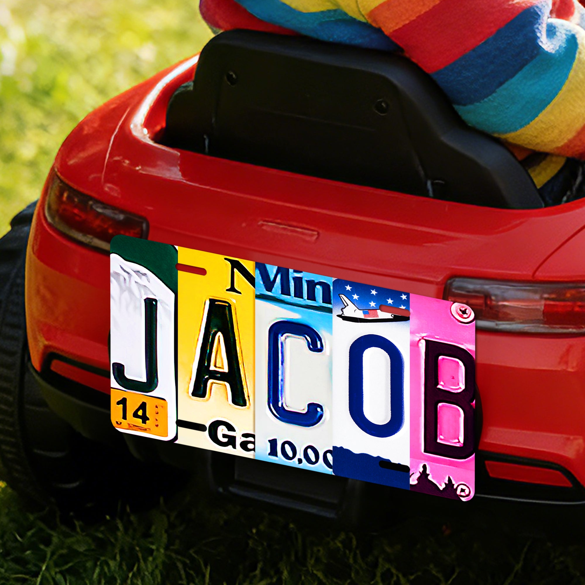 Placa de matrícula personalizada multicolor con número y letra Accesorio para coche Uso diario Regalo de cumpleaños para hombre
