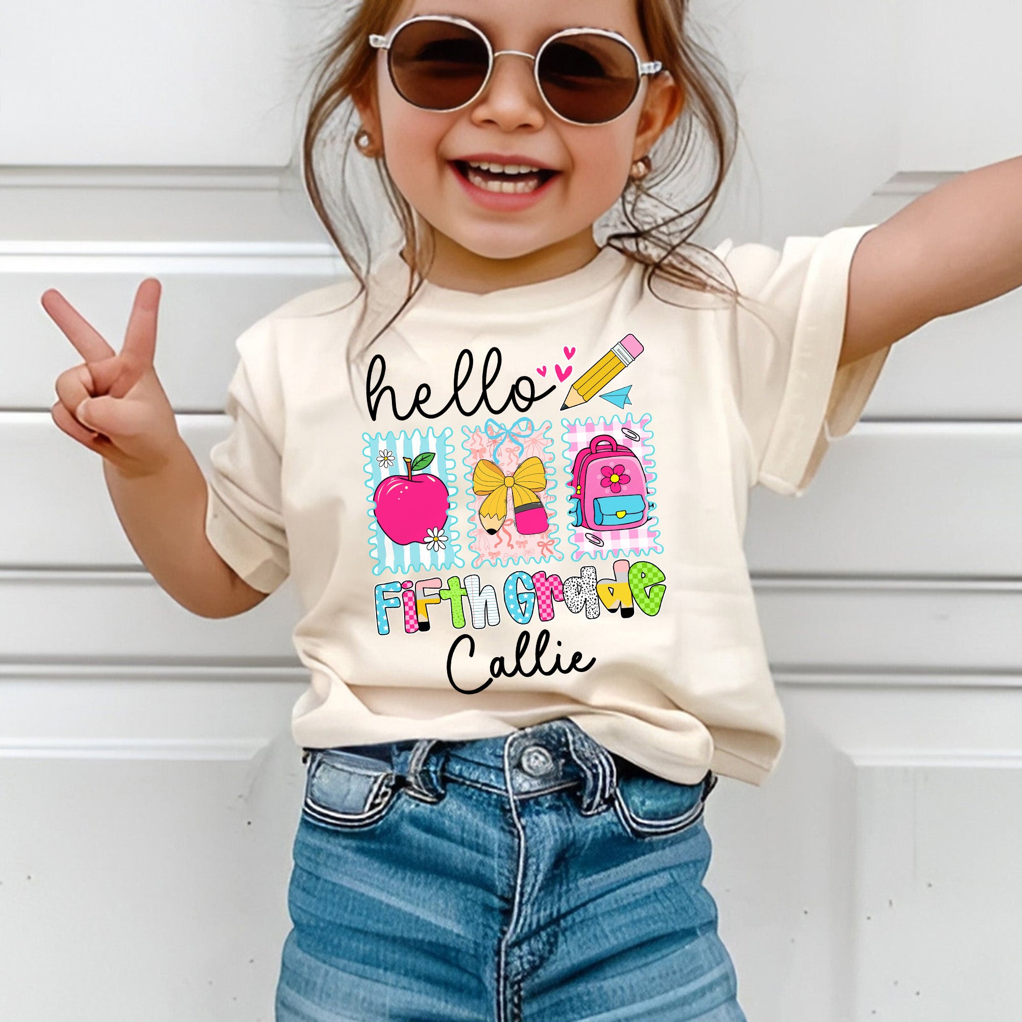Camiseta personalizada Hello Apple Pencil Bow Soft Kid Adult 100% Algodón con nombre y curso Vuelta al cole Primer día de colegio Regalo para niños Profesores