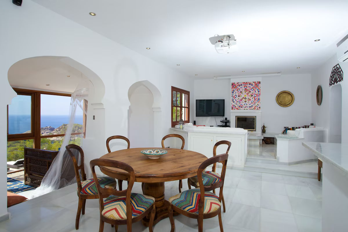 Luxurious Ibiza Villa with Cala Salada’s Magical Sunsets in San Antonio