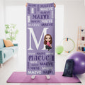 Nube de palabras personalizada Personaje de dibujos animados Toalla de yoga superabsorbente con inicial del nombre y bolsa de almacenamiento Regalo deportivo de cumpleaños para mujeres amantes del yog