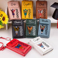Personalizada Nacimiento Flor Mariposa Graduación Portátil PU Cuero Crossbody Cartera Bolsa con Correa Accesorios de Viaje Regalo de Cumpleaños para Graduados