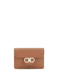 Billetera Ferragamo — Beige