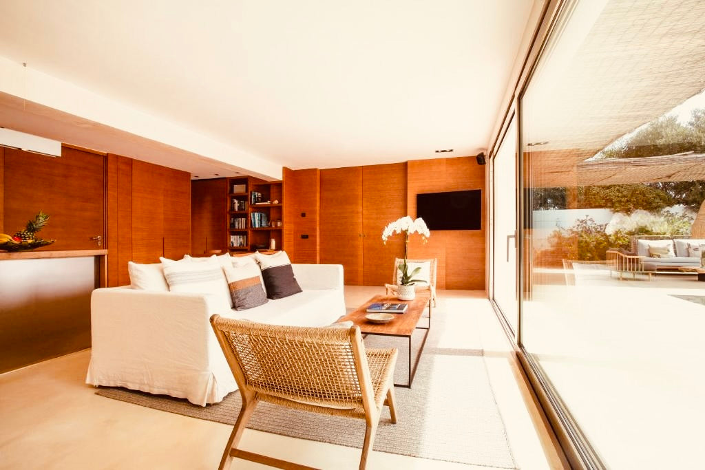 Beachfront Ibiza Villa Hideaway in Es Cubells