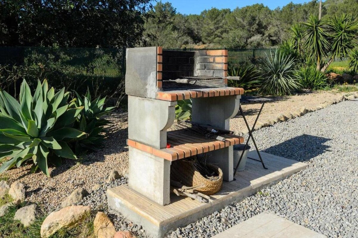 Comfy and Private Ibiza Villa in San Antonio