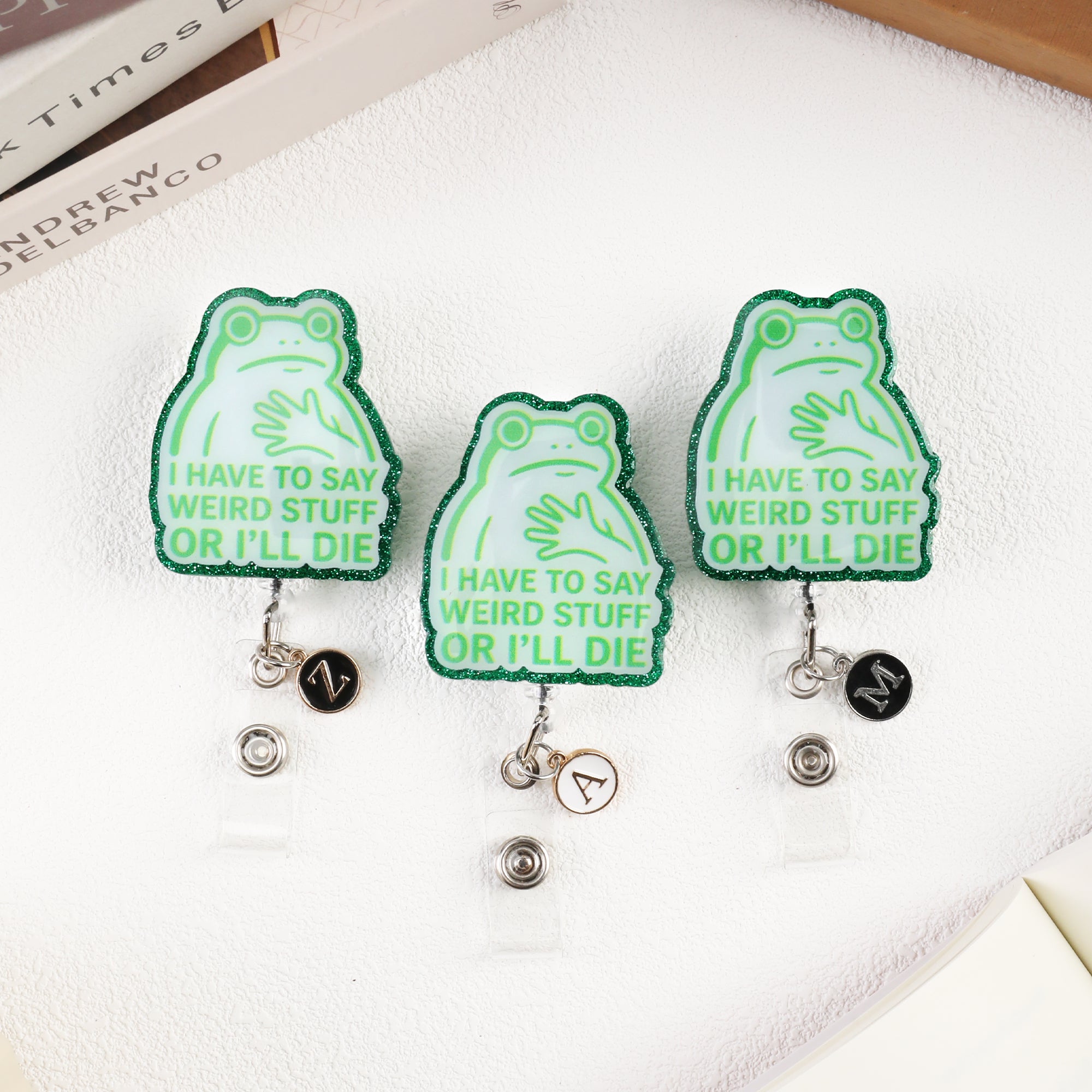 Personalizado I Have to Say Weird Stuff or I'll Die Funny Frog Badge Lanyard with Initial Día de la Enfermera Regalo para el Día de la Profesora Enfermera