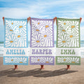 Toalla de playa personalizada con nombre, estampado de margaritas, suave, de secado rápido, esencial para las vacaciones de verano, regalo de cumpleaños para mujeres y niñas