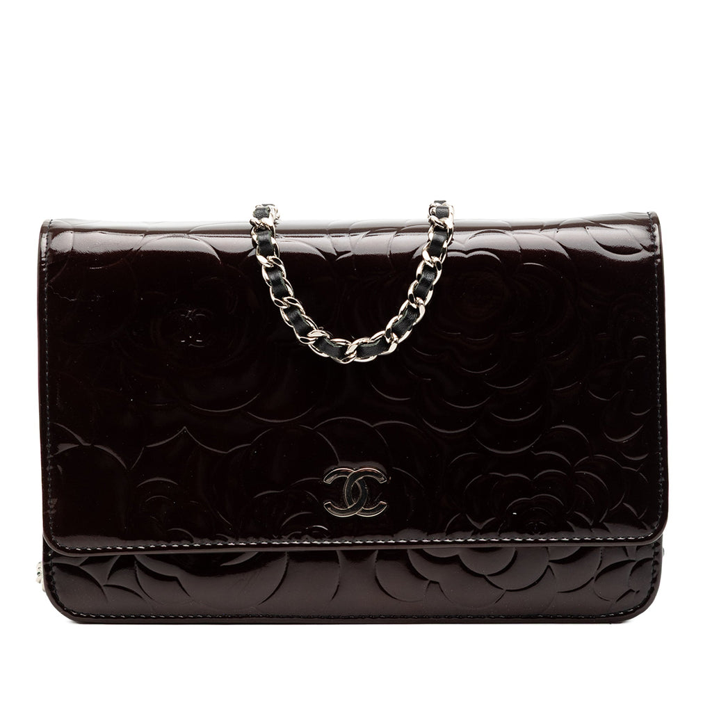 CC Embossed Patent Camellia Wallet On Chain
