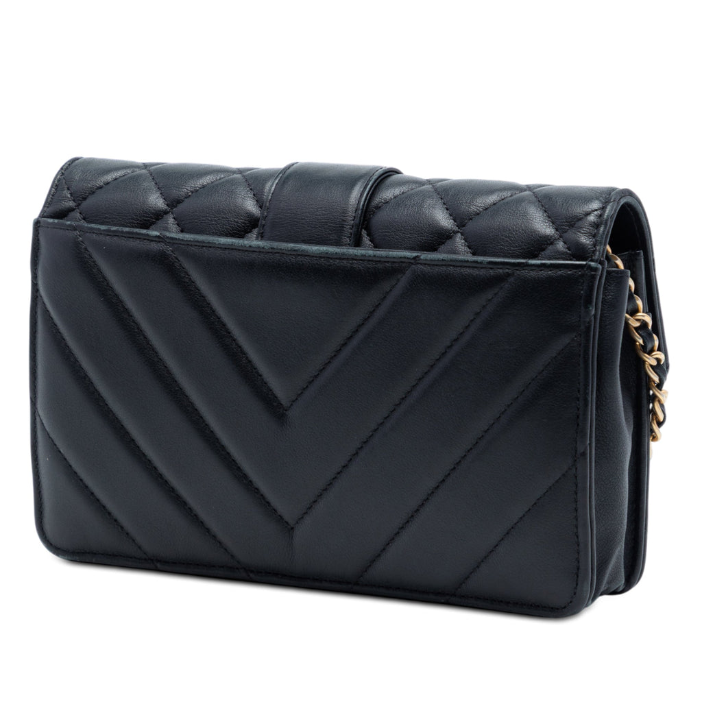 Mixed Quilt Calfskin Golden Class Wallet on Chain