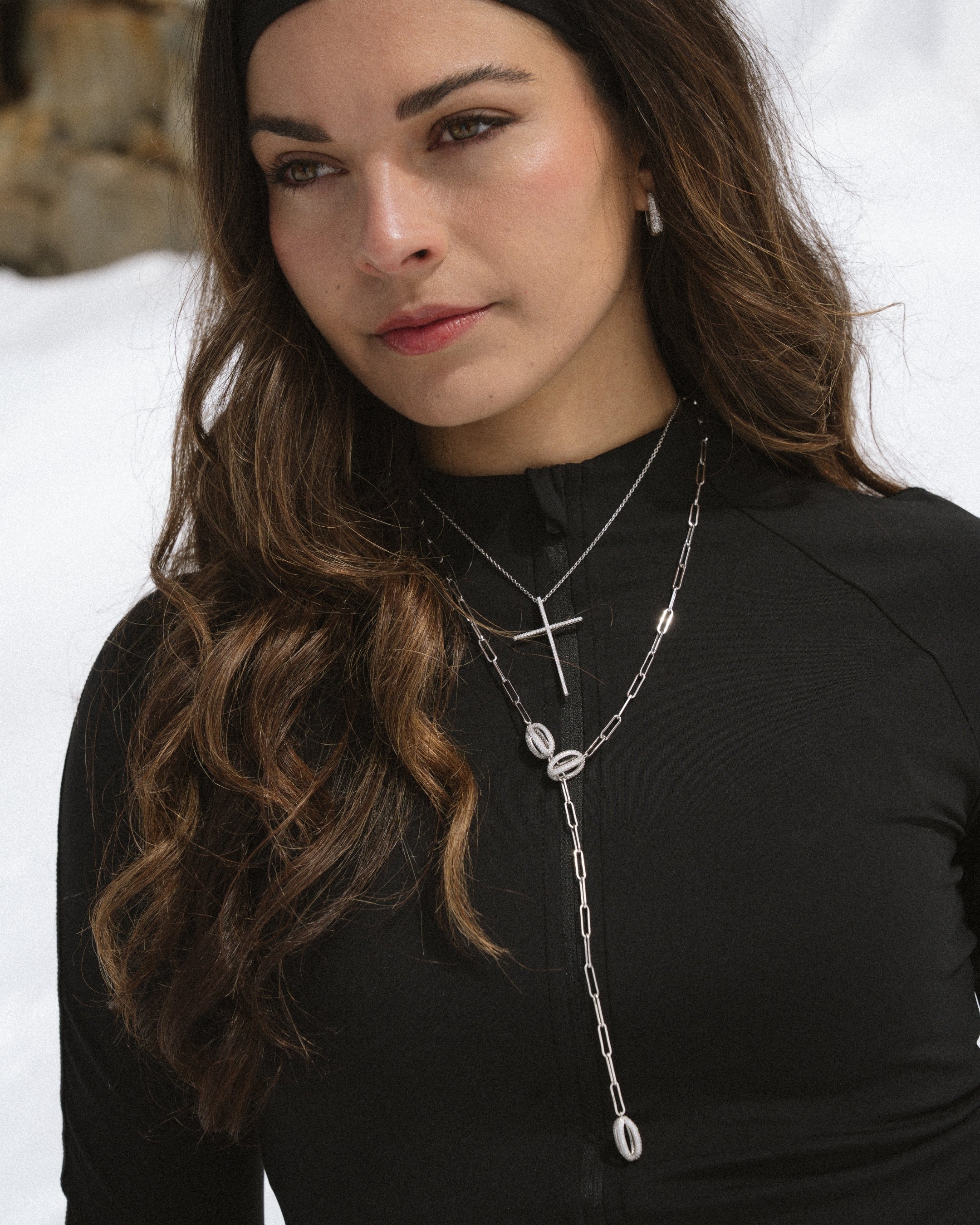 LIV NECKLACE