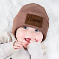 Gorro Personalizado Multicolor Suave y Cálido con Nombre Parche de Cuero de PU Uso Diario Cumpleaños Baby Shower Regalo para 3 Meses a 4 Años Bebé Niño Pequeño