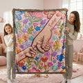 Manta blanda personalizada con borlas y nombre en estilo pintura al óleo Flor cogida de la mano Decoración del hogar Día de la madre Cumpleaños Regalo para mamá Niños