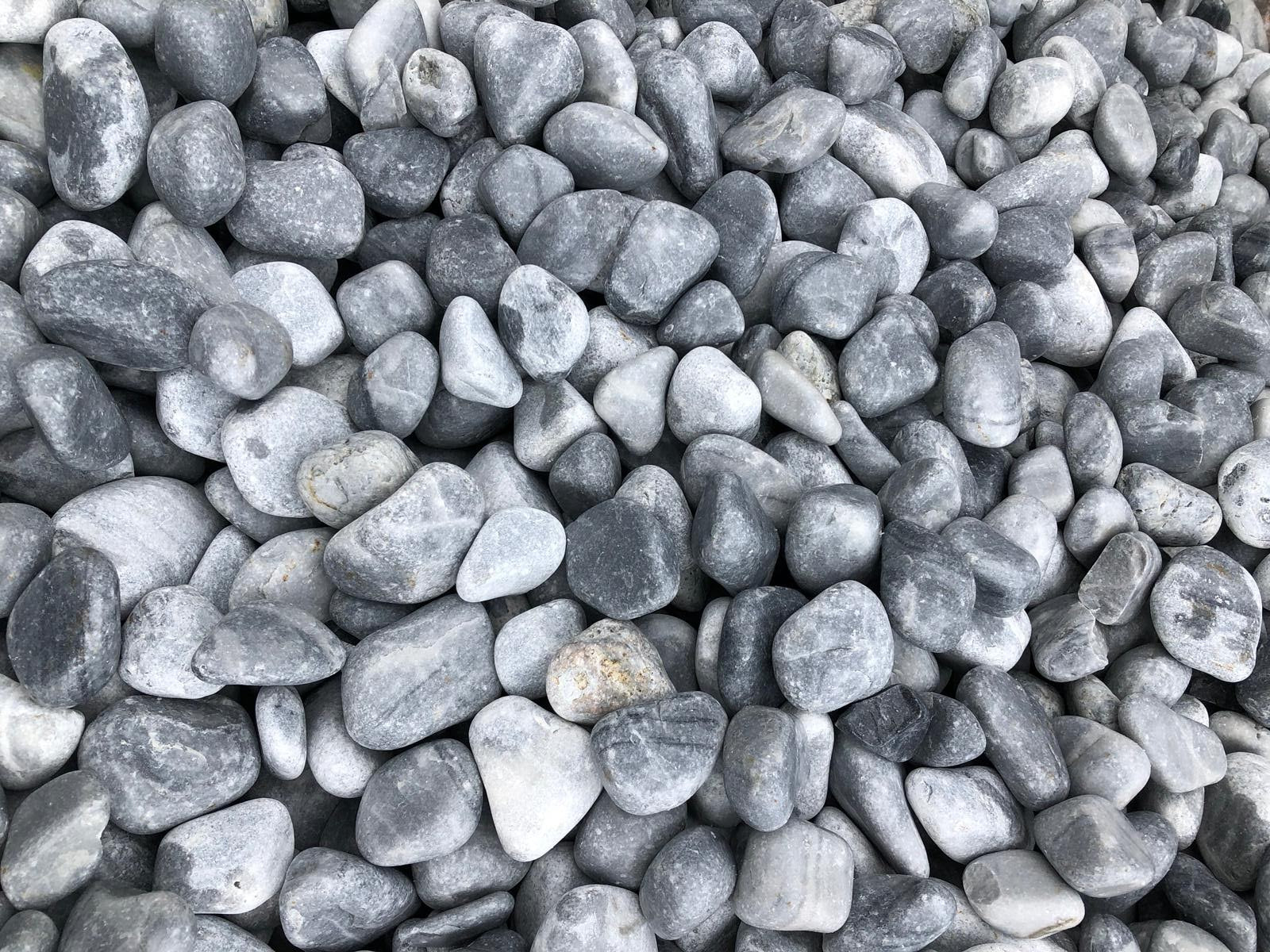 Canto rodado gris azulado prémium
