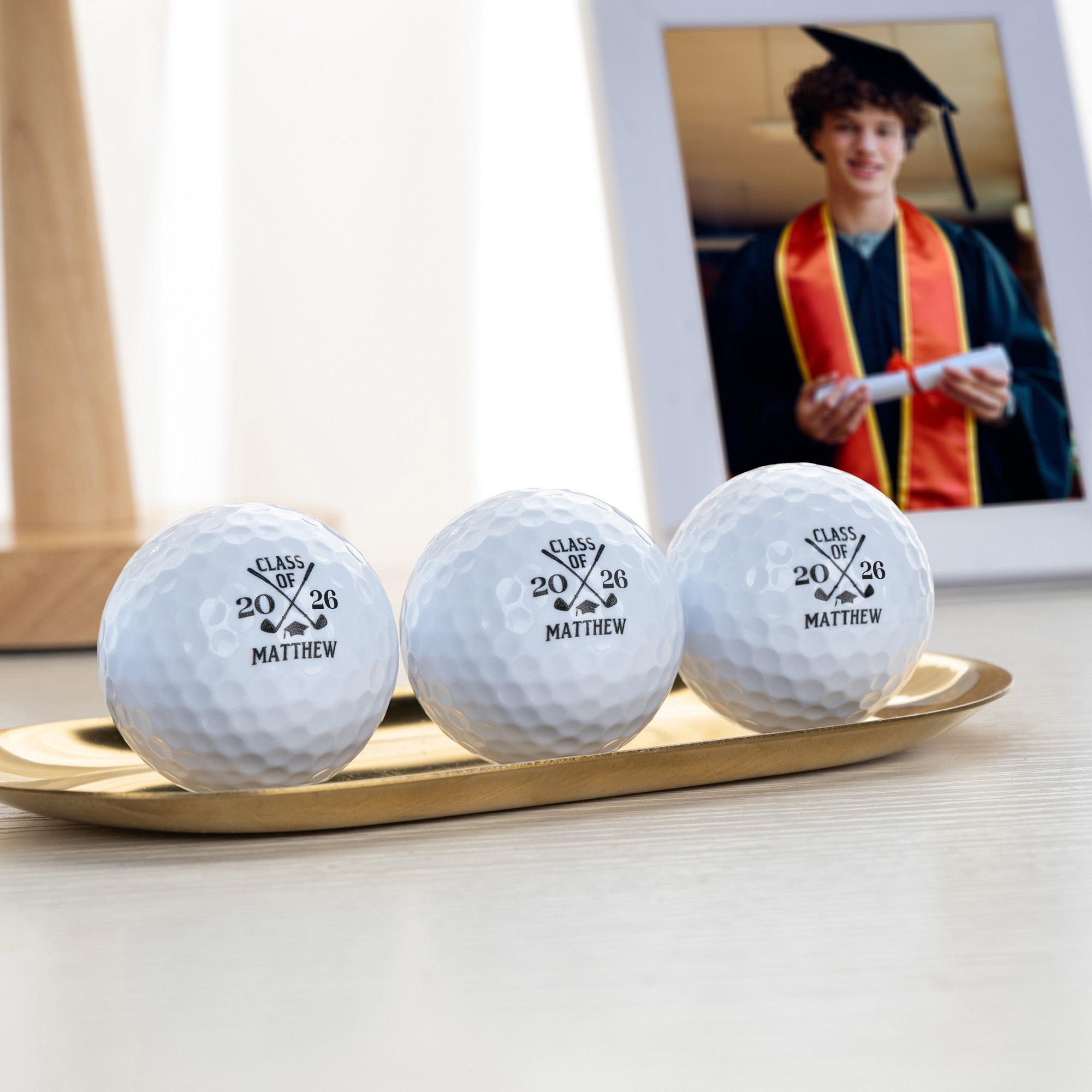 Palos de Golf Personalizados Gorra de Graduación Set de 3 Bolas de Golf con Nombre y Año Cumpleaños Regalo de Graduación para Graduado Amante del Golf