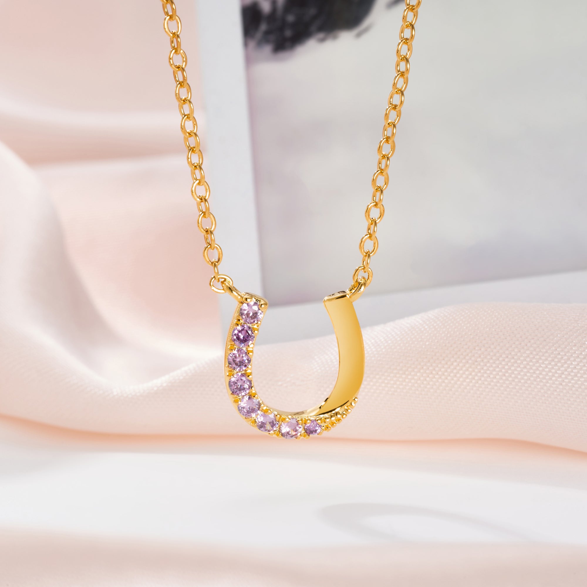 Personalizada piedra de nacimiento Herradura de la suerte Collar Dainty Joyería Cumpleaños Aniversario Regalo para Mujeres Vaqueras Amantes de los Caballos