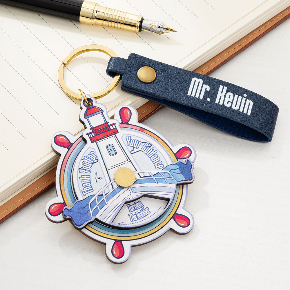 Llavero Personalizado de Madera con Timón Giratorio y Faro Llavero de Cuero PU con Nombre y Texto Cumpleaños Día del Profesor Regalo de Agradecimiento para Profesor