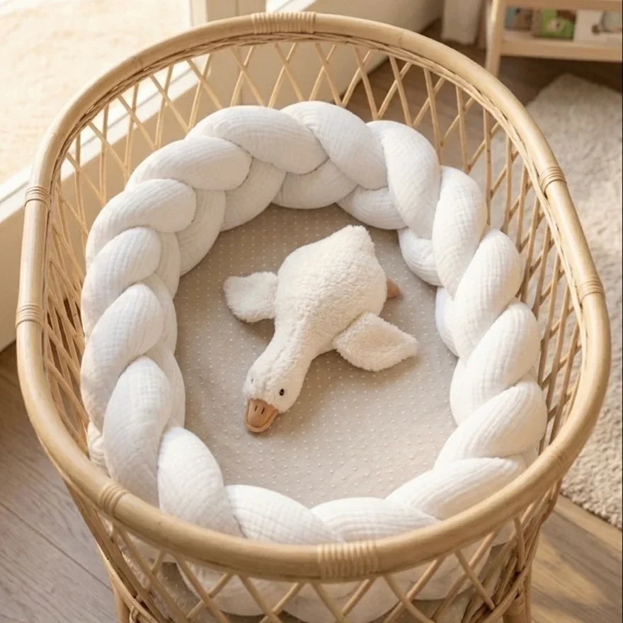 Trenza protectora para cuna y cama artesanal MUSELINA BLANCA 200cm