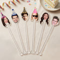 Personalizado Cumpleaños Sombrero Cara Foto Cóctel Palillo de acrílico Drink Stirrer con la edad Cumpleaños Fiesta Decoración Regalo para Amigos