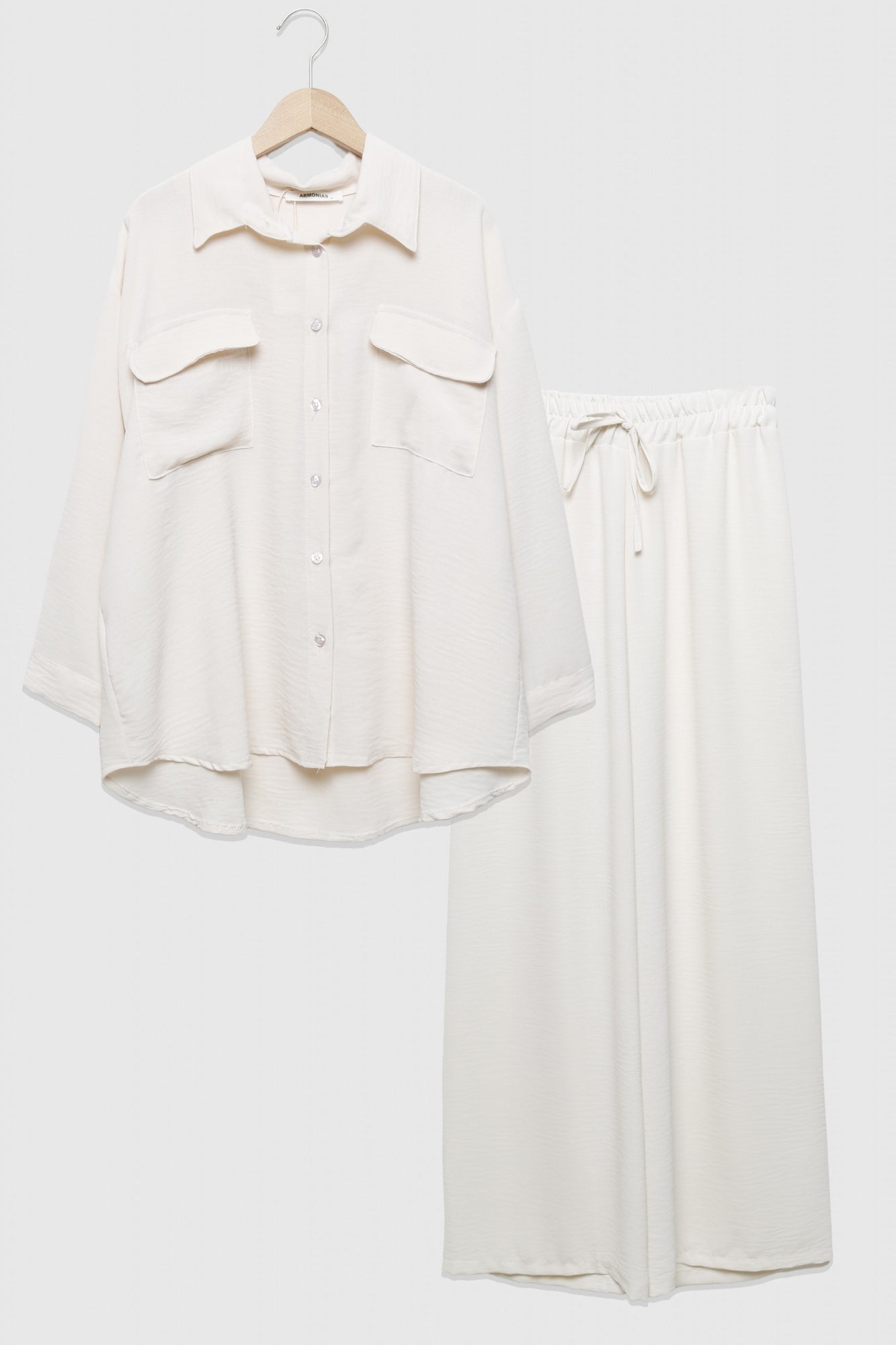CONJUNTO  BARI
