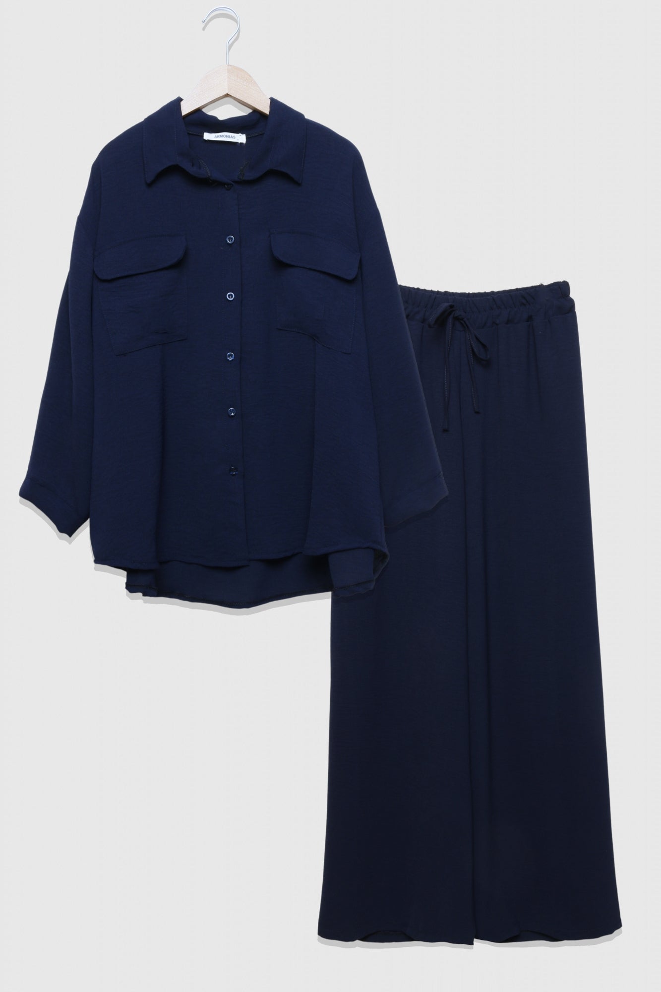 CONJUNTO  BARI