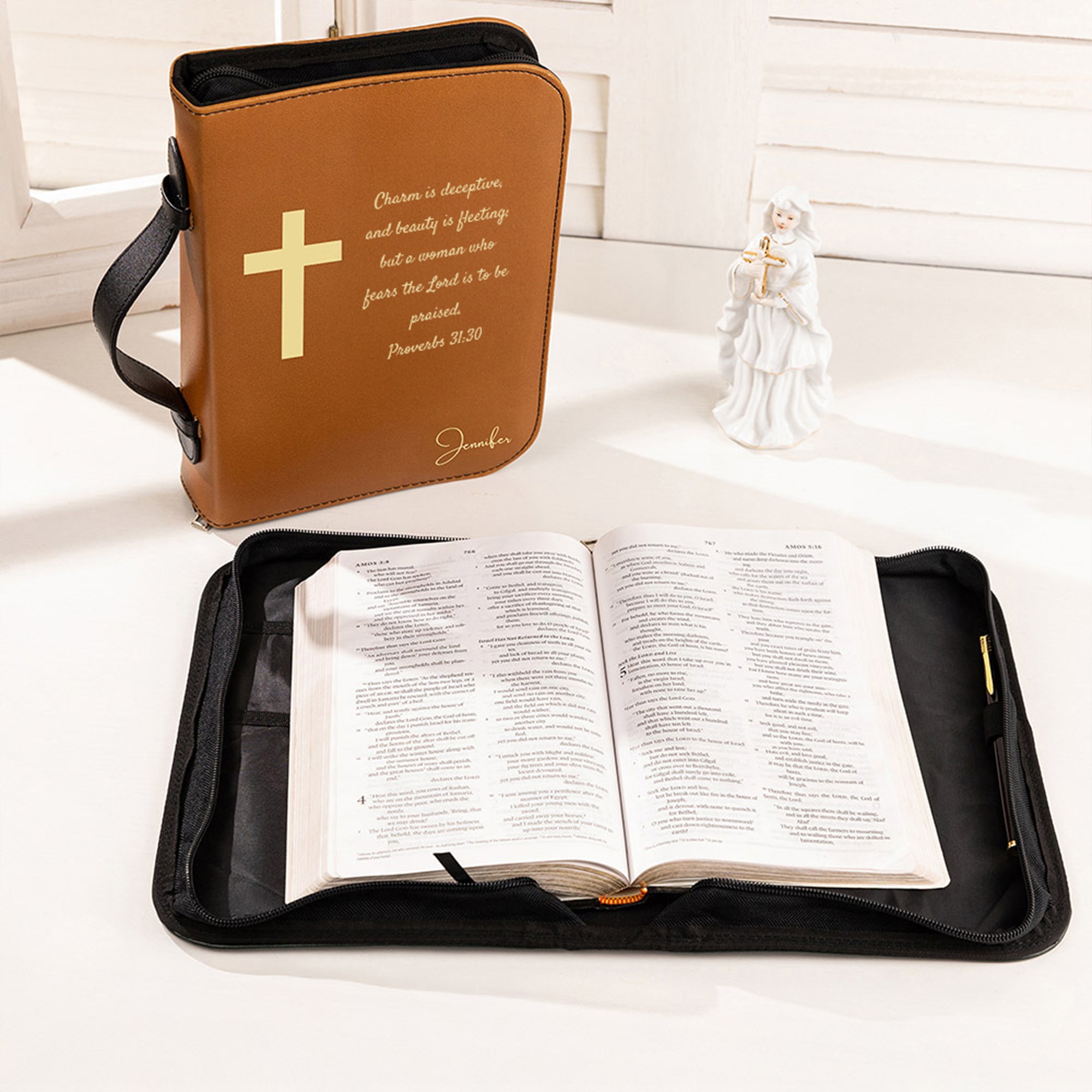 Cruz Personalizada Nacimiento Flor PU Cuero Biblia Funda con Nombre Texto y Asa de Transporte Bautismo Día Religioso Regalo para Cristianos