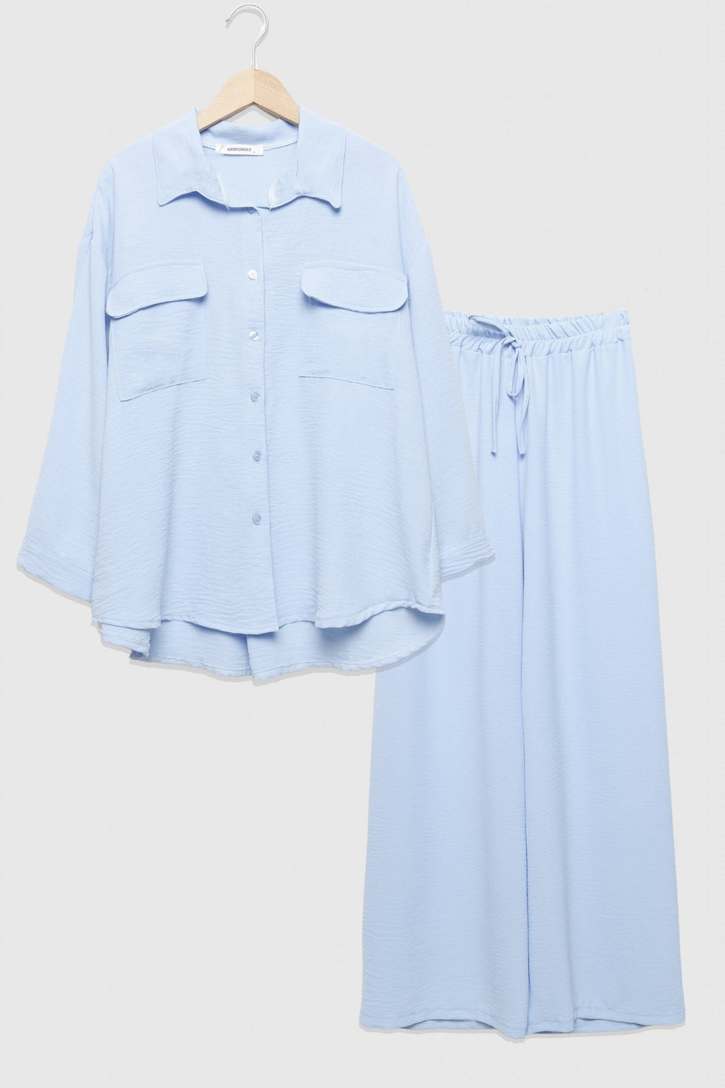 CONJUNTO  BARI