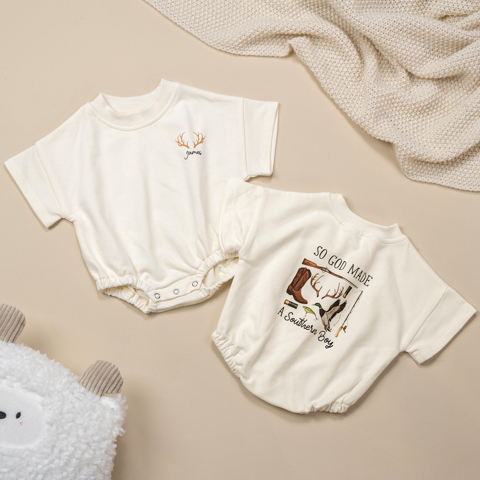Personalizado So God Made A Southern Niño Niña Body con nombre Baby Shower Little Hunter Regalo para recién nacidos