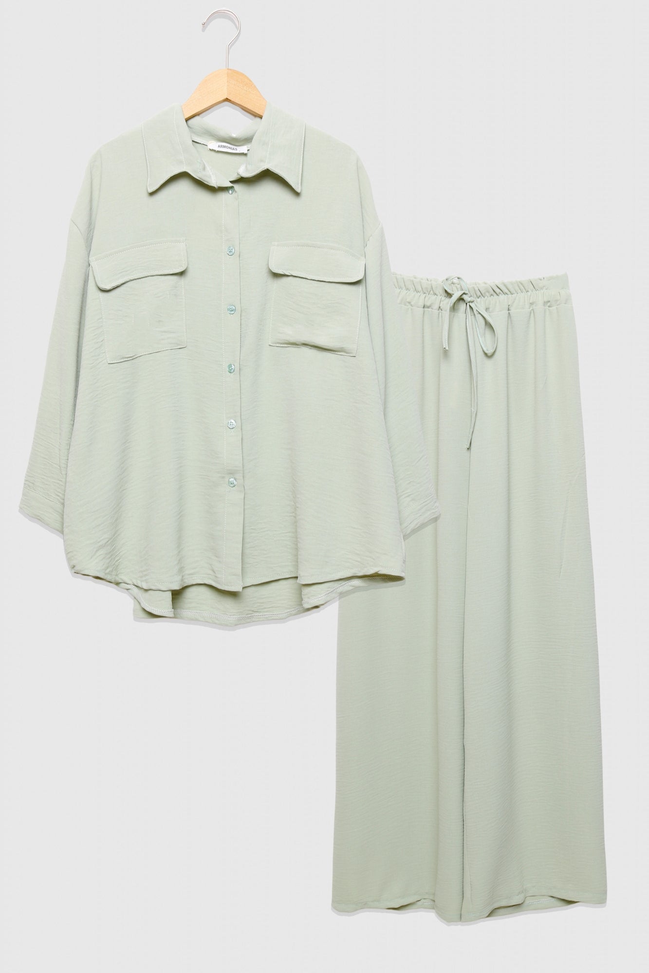 CONJUNTO  BARI
