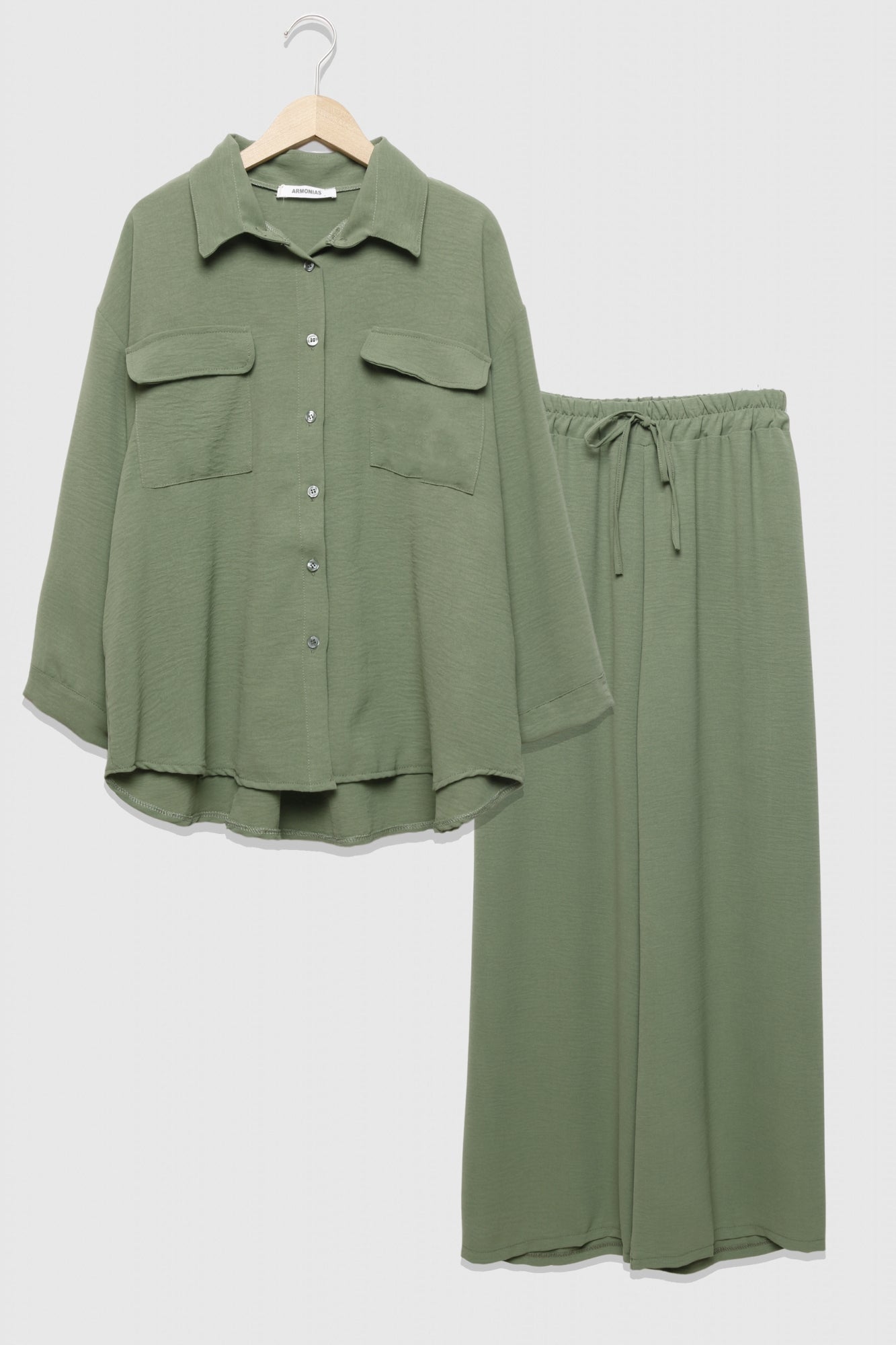 CONJUNTO  BARI