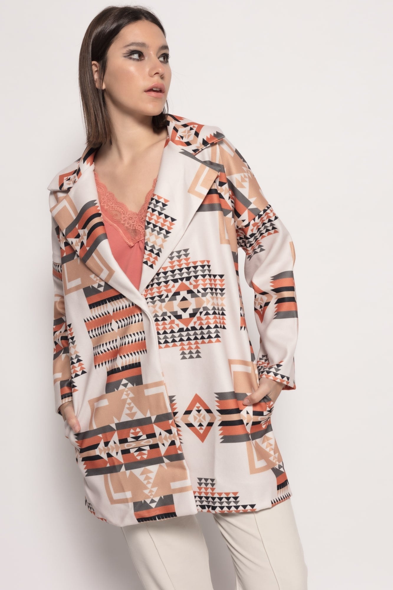 CHAQUETA  ESTAMPADA