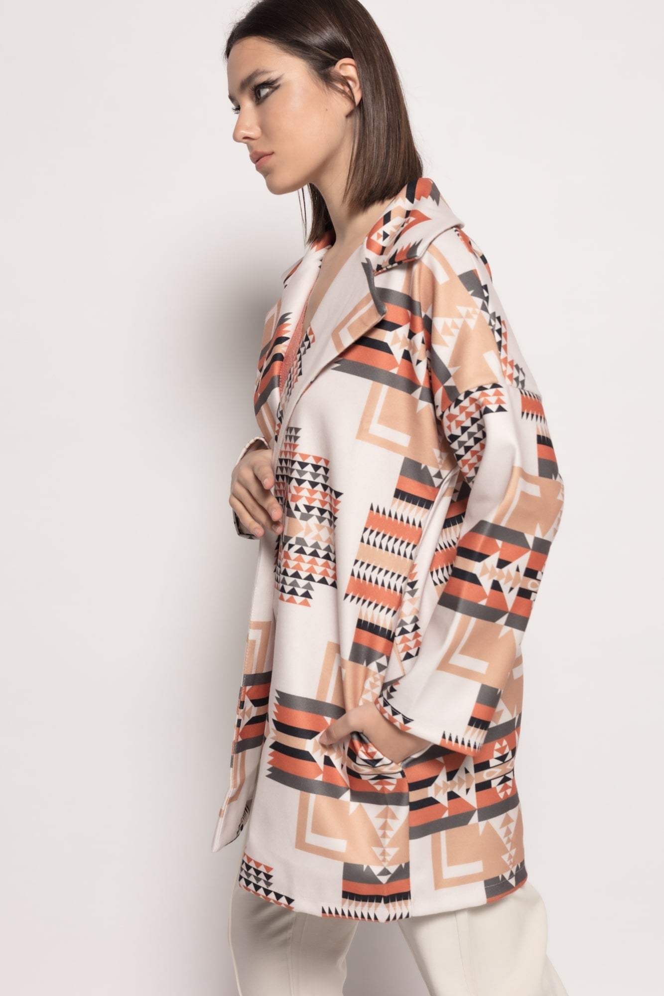 CHAQUETA  ESTAMPADA