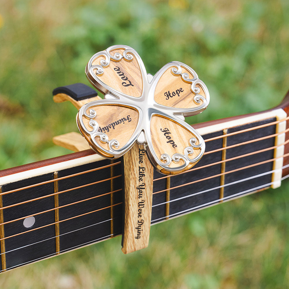 Trébol de Cuatro Hojas Personalizado Guitar Picks Capo Caja de Madera Set con Texto Accesorio de Guitarra Cumpleaños para Guitarrista Amante de la Música