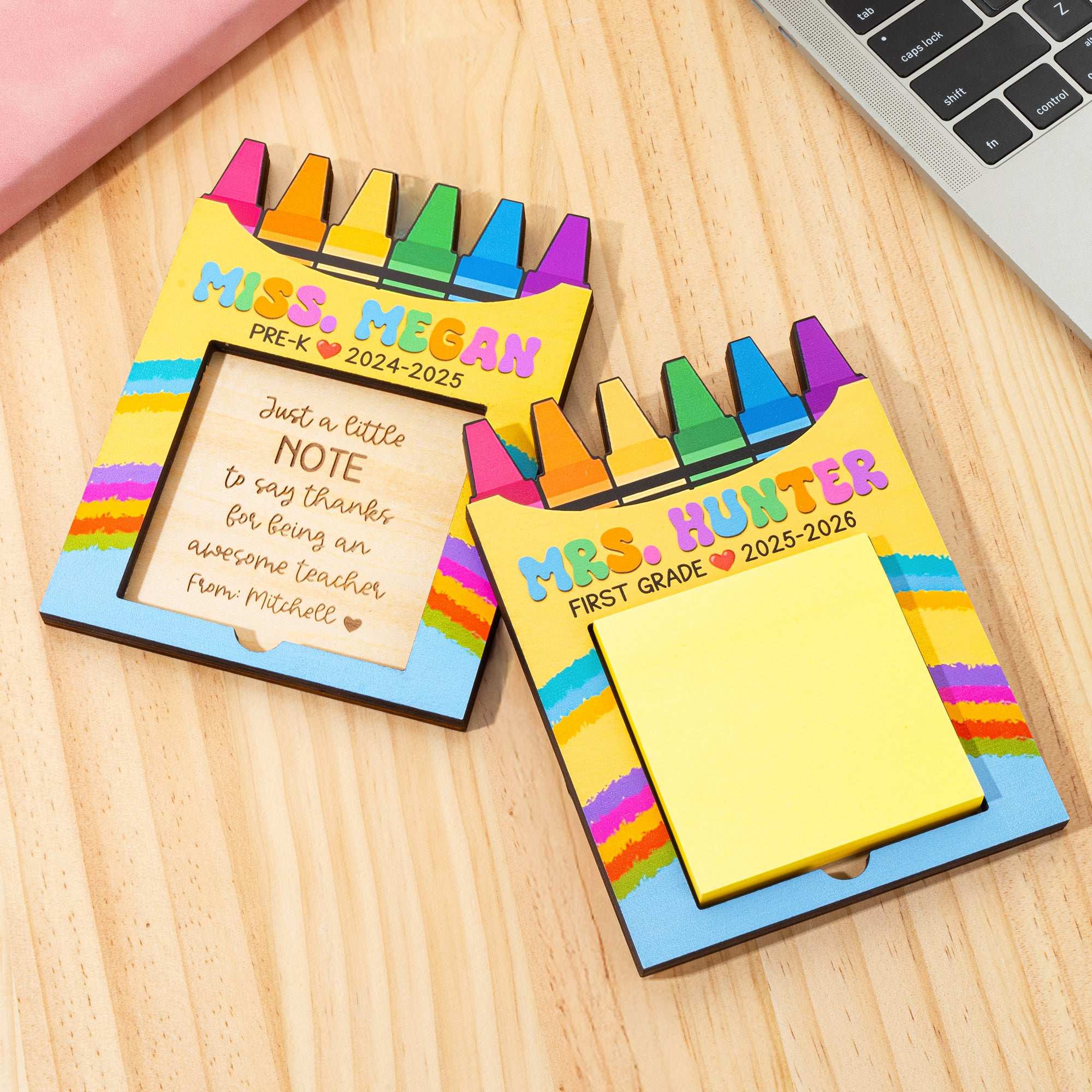 Porta notas adhesivas de madera personalizado con notas adhesivas Crayon Rainbow Text and Grade Back to School Appreciation Gift for Teachers