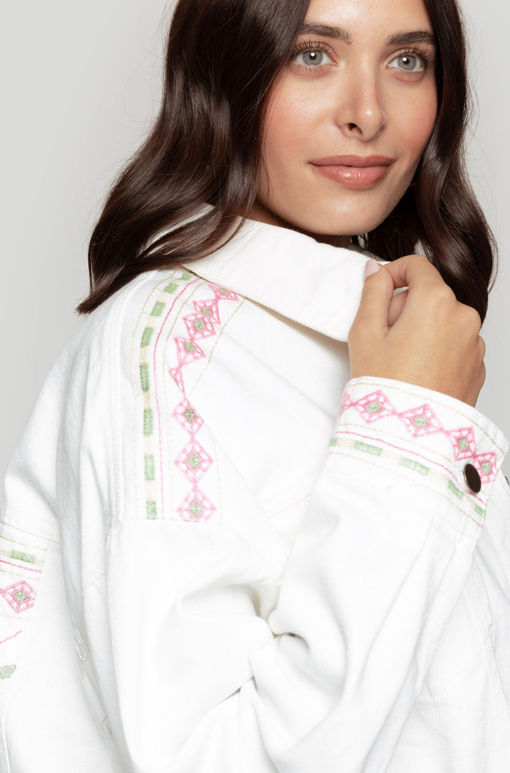 CAZADORA  ESTAMPADA