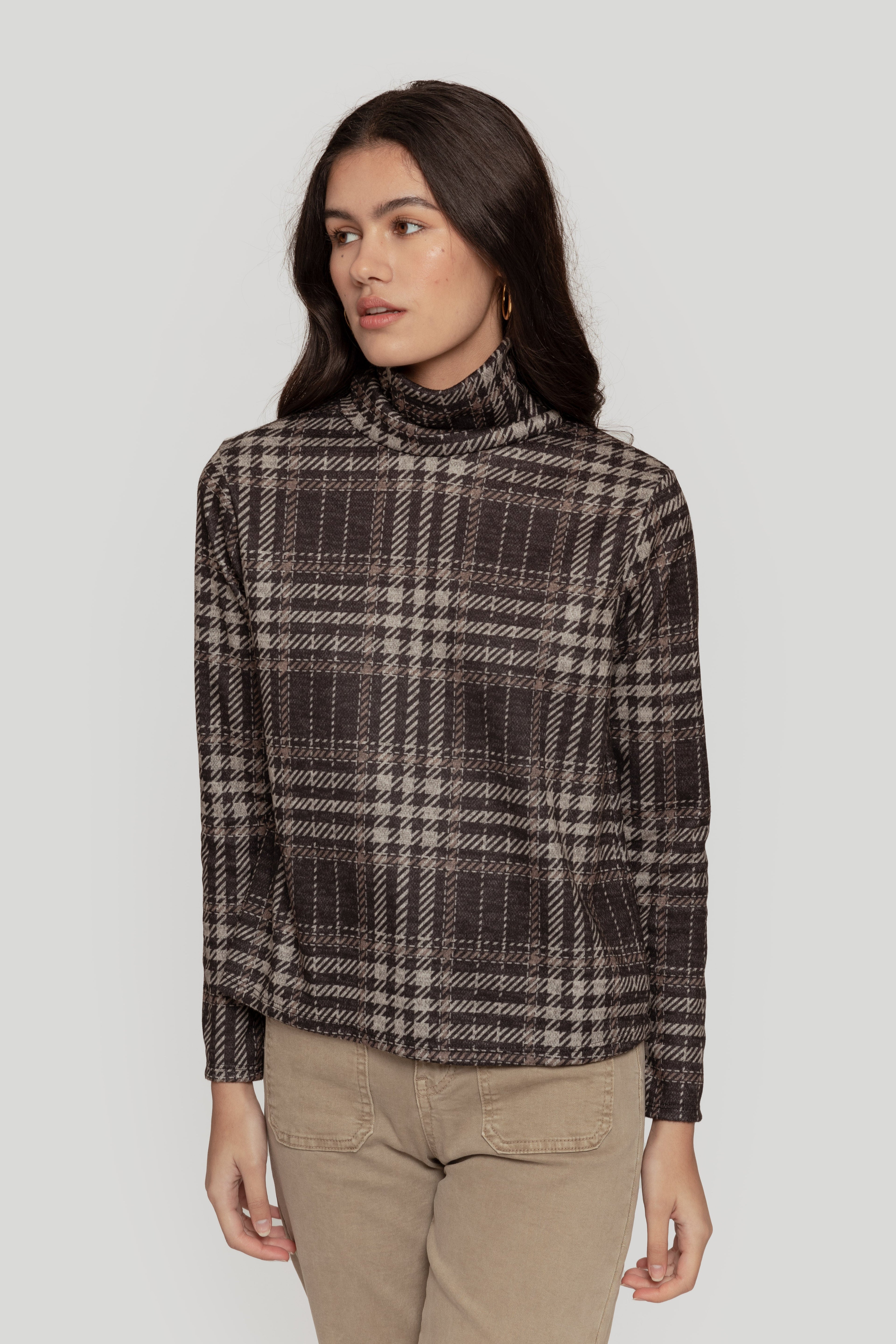 JERSEY  CUELLO VUELTO