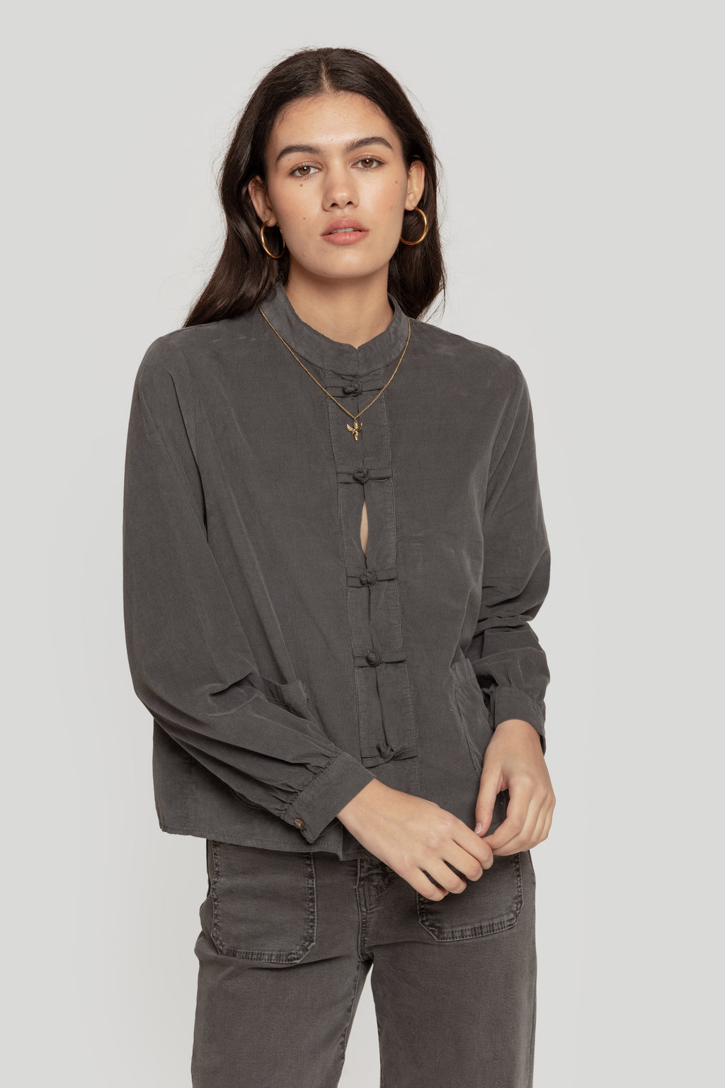 CHAQUETA  NUDOS