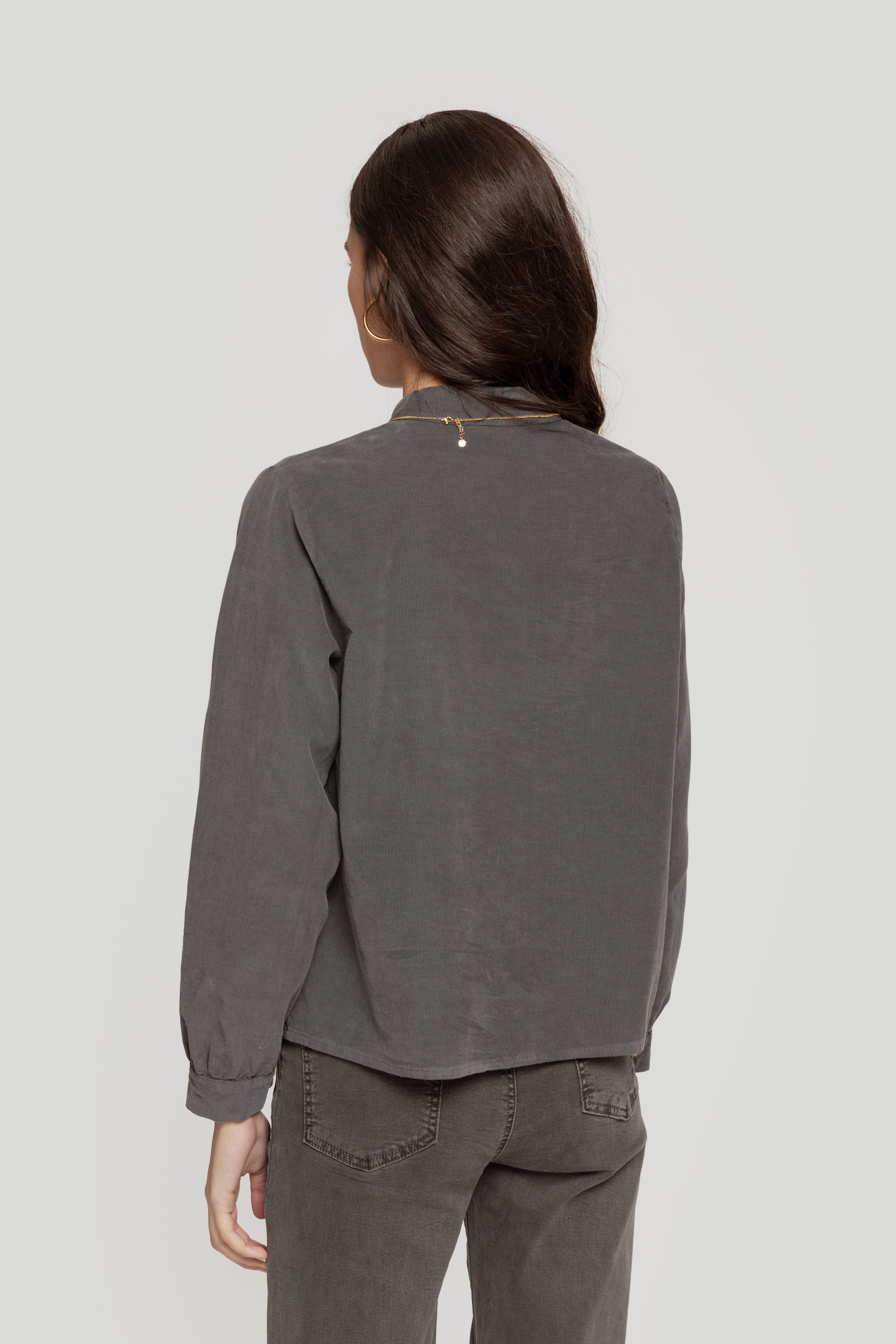 CHAQUETA  NUDOS