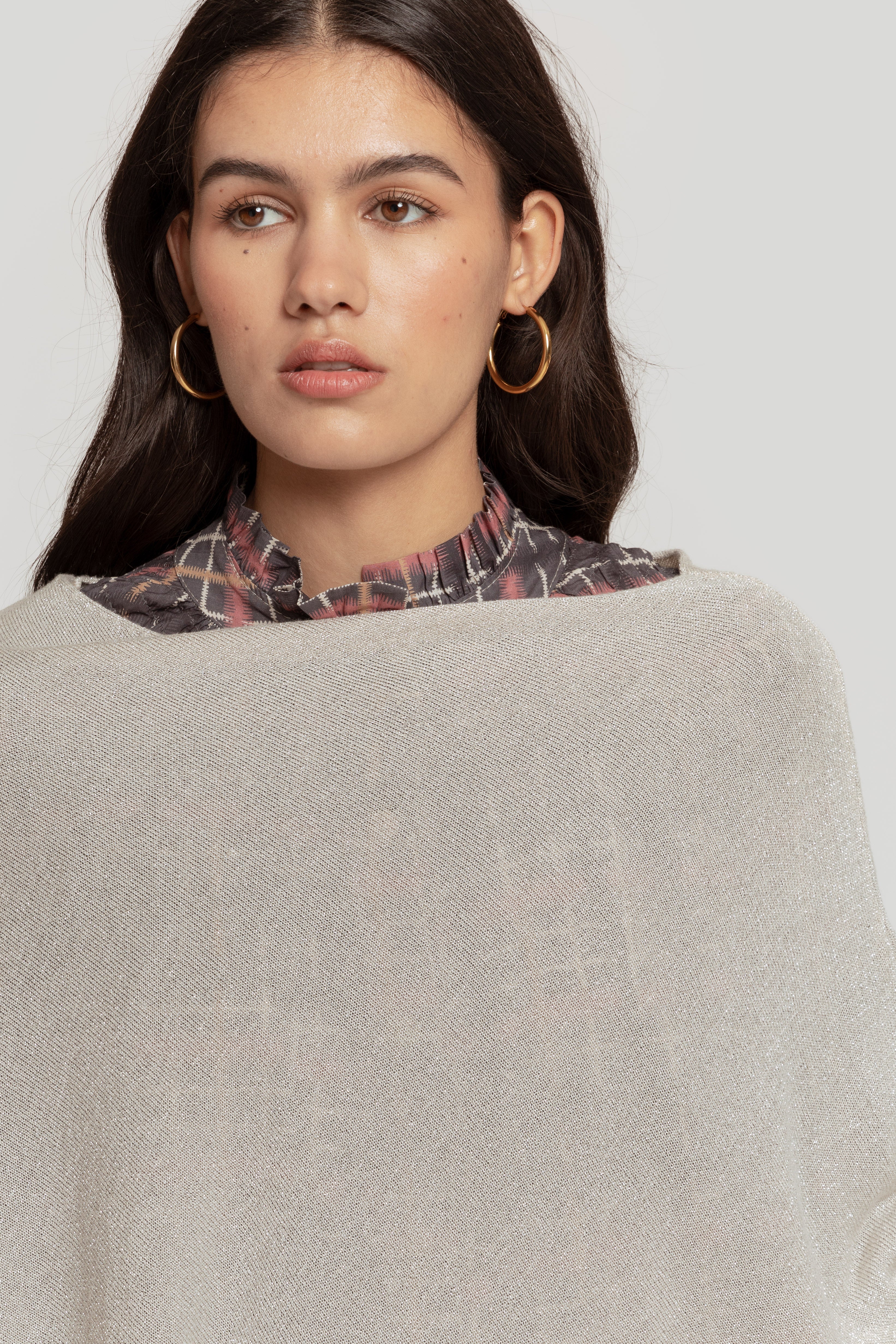 PONCHO  BRILLO