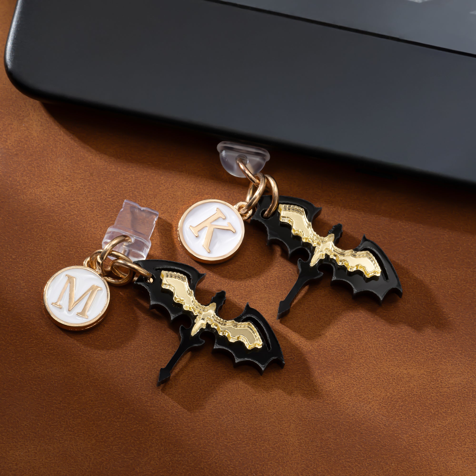 Set de marcapáginas llavero con colgante de inicial para amantes de los libros de fantasía