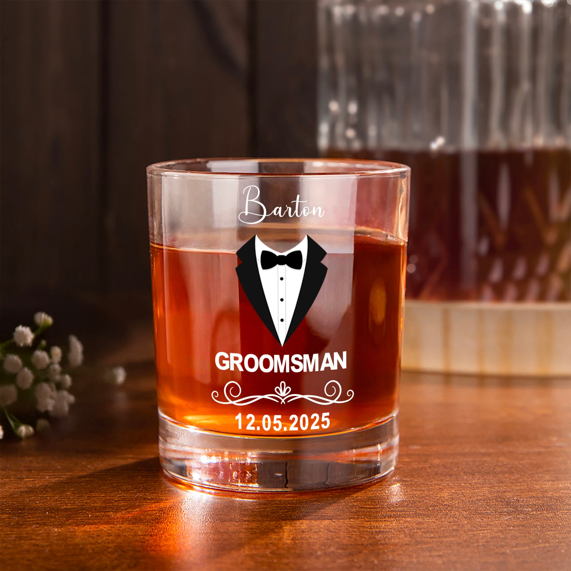 Traje de novio personalizado 10 oz Old Fashioned vaso de whisky con el nombre y la fecha de regalo de boda para los padrinos de boda