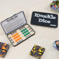 Juego de Dados Personalizado Portátil para 2 Jugadores con 18 Dados y Caja de Lata con Nombre Regalo de Cumpleaños para Viajeros y Amantes de los Dados
